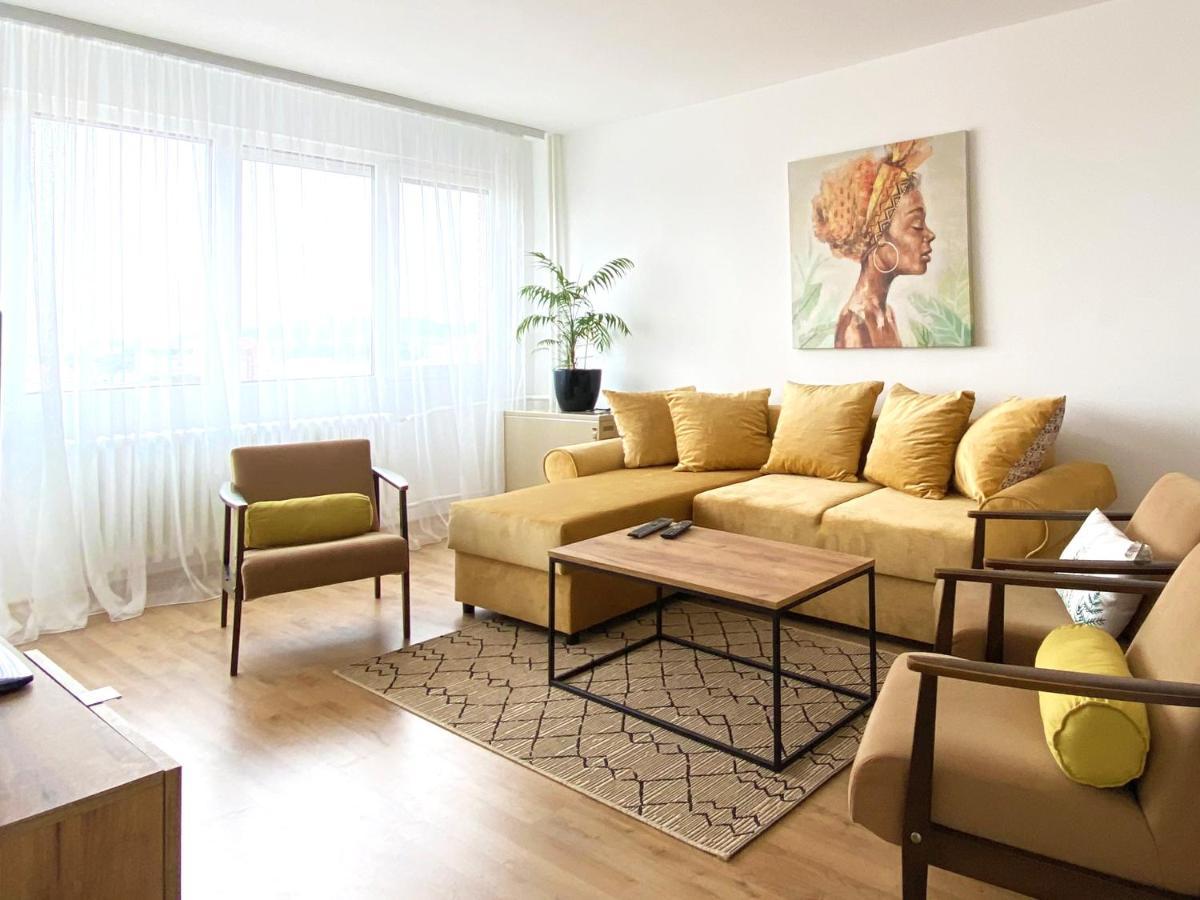 Apartman Milica Apartment นิส ภายนอก รูปภาพ